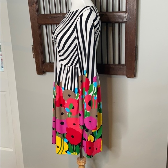 TIBI BLACK‎ & WHITE STRIPE LS DRESS W FLOWERS SZ M - Picture 2 of 6
